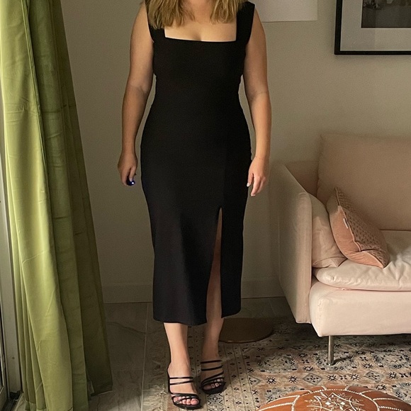 Reformation Dresses & Skirts - Reformation Black Midi Dress L